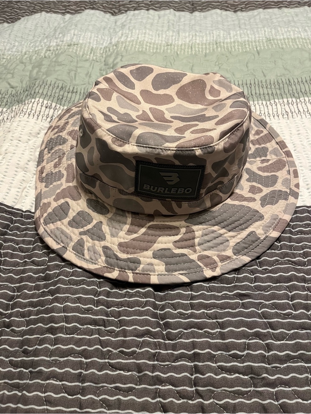 BURLEBO Camo Bucket Hat in Beige & Brown